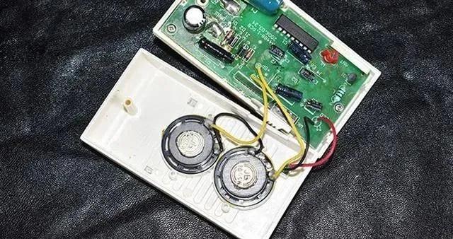 電子密封膠固化速度影響因素及多余膠粘劑處理方法